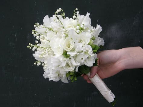 white freesia, sweet pea and lily of the valley bouquet Sweet Pea And Lily Of The Valley Bouquet, White Freesia Bouquet, White Posy Bouquet, Lily Of The Valley And Rose Bouquet, Queen Annes Lace Wedding Bouquet, Gardenia Wedding Bouquet, Freesia Wedding Bouquet, Lily Of The Valley Bridal Bouquet, Freesia Bouquet