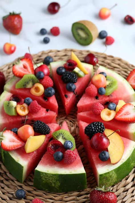 Watermelon Pizza is a Fruit Recipe that is pure healthy, sweet, delicious, and vegan. Have it for lunch, dinner, or dessert. There are lots of colors and flavors of summer and an optional sweet cream sauce too. #watermelonrecipe #freshfruit #watermelonpizza #freshfruitrecipe Strawberry Sauce For Cheesecake, Strawberry Topping For Cheesecake, Sauce For Cheesecake, Real Fruit Popsicles, Topping For Cheesecake, Watermelon Pizza Recipes, Watermelon Fruit Pizza, Cheesecake Topping, Watermelon Recipe