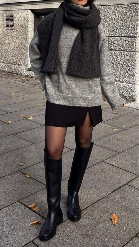 Boots, Massimo Dutti. Scarf and sweater, Residus. Chunky Riding Boots Outfit, Flat Knee High Boots Outfit Winter, Massimo Dutti Style, Massimo Dutti Outfit, Massimo Dutti Boots, Flat Boots Outfit, Skirt Winter Outfit, Massimo Dutti Dress, Cozy Rainy Day Outfit