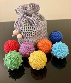 Crochet Montessory Learning Toys Sensory Balls Rainbow Colours For Kids Crochet Baby Tous, Small Crochet Ball, Crochet Gifts For Toddlers, Crochet Toddler Toys, Crochet Montessori Toys, Crochet Sensory Toys, Crochet Projects For Kids, Crochet Baby Shower Gifts, Sensory Crochet