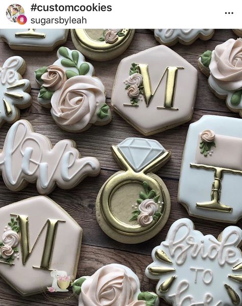 Blush Bridal Shower Decorations, Simple Bridal Shower Decorations, Bridal Shower Decorations Elegant, Elegant Cookies, Wedding Shower Cookies, Bridal Shower Decorations Rustic, Bridal Cookies, Blush Bridal Showers, Bridal Shower Inspo