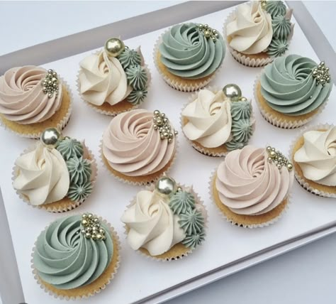 Baby Shower Cupcakes Neutral, Cupcake Icing Designs, Cupcake Decorating Tips, Glamour Party, Icing Design, Baby Cupcake, Cupcake Cake Designs, Cake Decorating Piping, Cupcake Icing