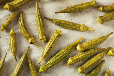 Dried Okra Recipe, Dehydrated Okra, How To Make Okra, Okra Chips, Oven Baked Chips, Baked Okra, Roasted Okra, Okra Fries, Vegetable Chips