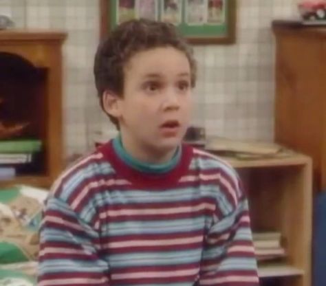 Cory Matthews Outfits, Boy Meets World Outfits, Wyatt Core, Cory And Shawn, Cory Matthews, Shawn Hunter, Fred Savage, Cory And Topanga, Danielle Fishel