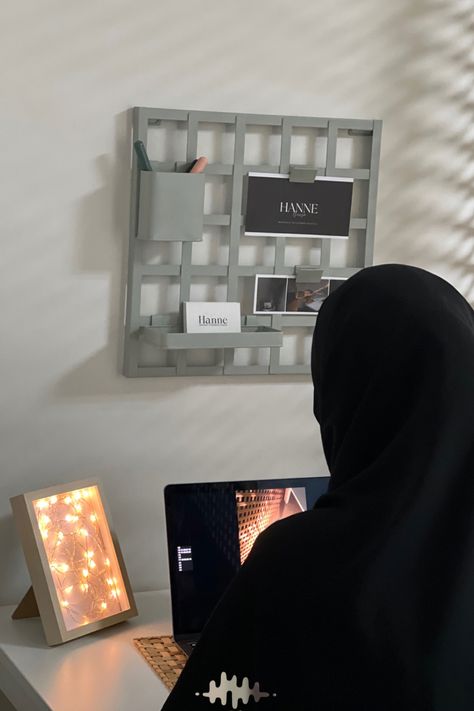 Hijabi Girl Working On Laptop, Business Instagram Ideas, Credit Card Design, Hijab Designs, Instagram Profile Picture Ideas, Aesthetic Content, Teaching Career, Hijabi Aesthetic, Digital Creator