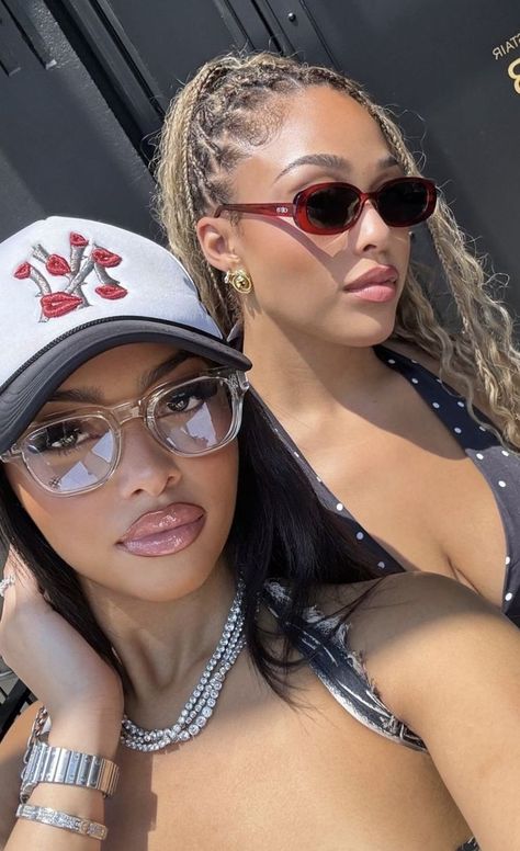 Woods Outfit, Jodie Woods, Siblings Photos, Black Ponytail Hairstyles, Jordyn Woods, Bestie Goals, Baddie Hairstyles, Friends Poses, Glam Fashion