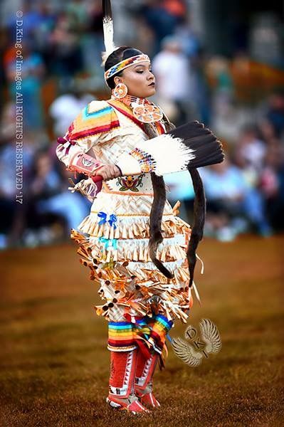 White Jingle Dress, Jingle Dress Ideas, Jingle Dress Regalia, Jingle Dancer, Deer Woman, Jingle Dress Dancer, Head Peice, Powwow Beadwork, Powwow Outfits