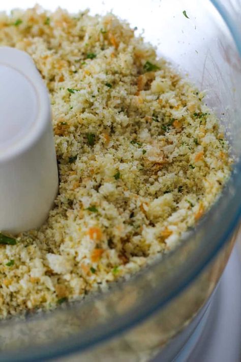 Authentic Italian Breadcrumbs (easy + vegan) - simplyceecee.co Italian Bread Crumbs Recipe, Overnight Bread, Homemade Bread Crumbs, Bread Crumbs Recipe, Fresh Bread Crumbs, Italian Breadcrumbs, Baked Veggies, Knead Bread, Vegan Bread