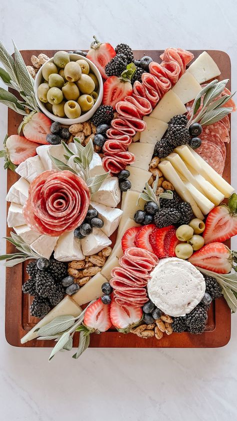 Long Rectangle Charcuterie Board Ideas, Sliced Salami Recipes, Multi Level Charcuterie Board, How To Fold Deli Meat For Charcuterie, Charcuterie Board Ideas Rectangle, Charcuterie Board Sushi, Selling Charcuterie Boards, Elevated Charcuterie Board, How To Fold Salami