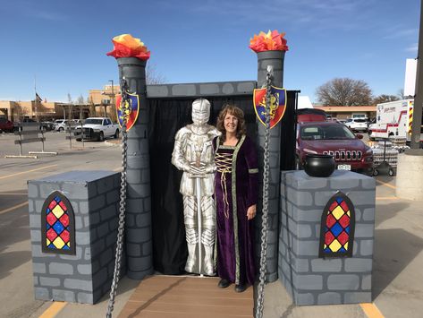 Castle Trunk Or Treat Ideas, Castle Trunk Or Treat Ideas For Cars, Trunk Or Treat Castle, Castle Trunk Or Treat, Trunk Or Treat Ideas, Ren Fair, Treat Ideas, Halloween 2023, Trunk Or Treat