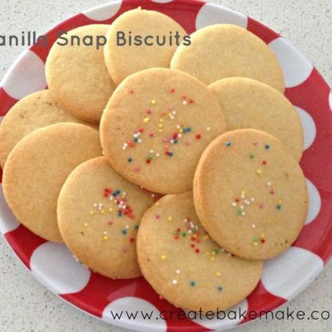 Biscuit Recipes Uk, 100 Cookies Recipe, Easy Biscuit, Snack Dinner, Vanilla Biscuits, Easy Biscuit Recipe, Yummy Biscuits, Biscuit Recipes, Donna Hay