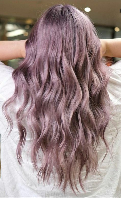 Lovely Lavender Hair Color Styles Brown Lilac Hair, Light Purple Balayage, Soft Purple Hair, Lilac Balayage, Lavender Balayage, Lavender Hair Color Ideas, Mauve Hair, Hair Color Styles, Lilac Hair Color