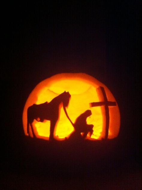 Country cowboy and horse carved pumpkin:) Country Pumpkin Carving, Pumpkin Carving Ideas Funny, Pumpkin Faces Ideas, Horse Pumpkin, Western Pictures, Funny Pumpkin Carvings, Cowboy And Horse, Unique Pumpkin Carving Ideas, Creative Pumpkin Painting