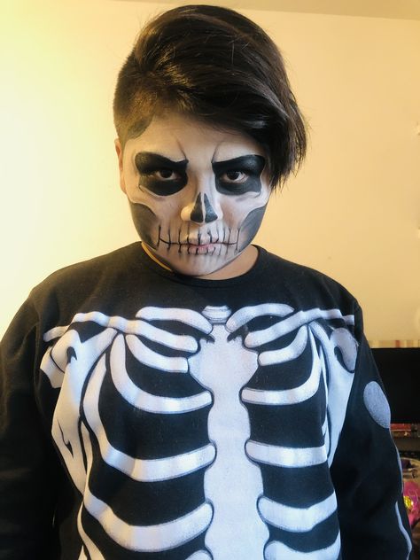 Men’s Skeleton Makeup Easy, Skeleton Makeup Boy, Skeleton Makeup Easy, Skeleton Makeup, Makeup Easy, Skeleton, Makeup, Make Up