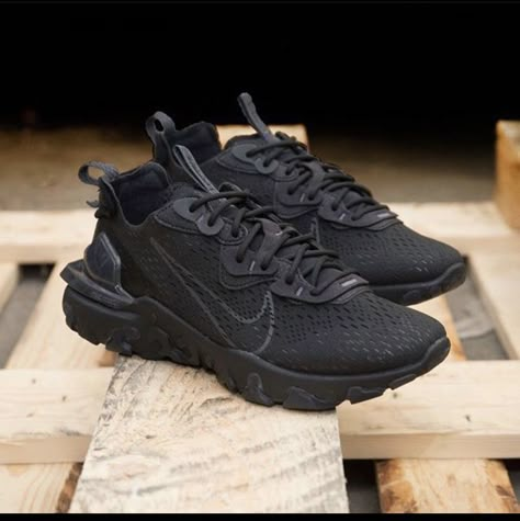 Nike React Vision Noir, React Vision Nike, Nike React Vision Outfit, Nike Vision, Nike React Vision, Nike Air Max 2090, Basket Nike, Zara Drip, Nike Fashion Shoes