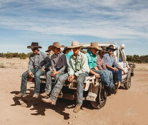 Dude Ranch Aesthetic, Cowboy Truck Aesthetic, Western Truck Aesthetic, Men’s Cowboy Aesthetic, Country Life Photography, Country Pickup Truck Aesthetic, Peach Nectar, Surfer Boy, Cute Country Boys