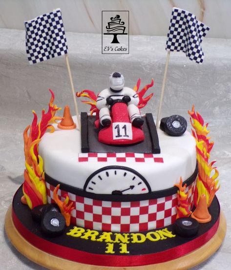 Racing Car Cake Design, Go Kart Party Ideas, Go Kart Cakes, Go Kart Birthday Party Ideas, Go Kart Cake, Go Kart Party, Cars Cake Design, Racing Cake, Race Car Cakes