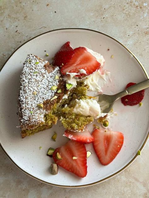 Pistachio Cake with Mascarpone Cream + Macerated Strawberries - California Grown Pistachio Mascarpone, Cake With Mascarpone Cream, Strawberry Pistachio, Forgotten Cookies, Cake With Mascarpone, Macerated Strawberries, Friends Birthday Cake, Mascarpone Cream, Pistachio Cake