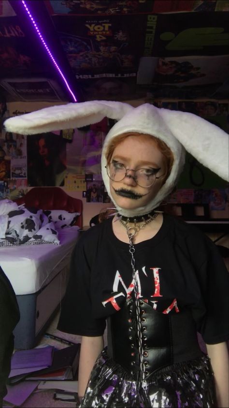 jazmin bean goth grunge emo bunny hat makeup Bunny Hat Outfit, Goth Bunny, Bunny Hat Aesthetic, Bunny Beanie Aesthetic, Scene Kid Bunny Hat, Goth Bunny Hat, 2020 Alt Makeup, 2020 Alt Makeup Cringe, Bunny Hat Alt