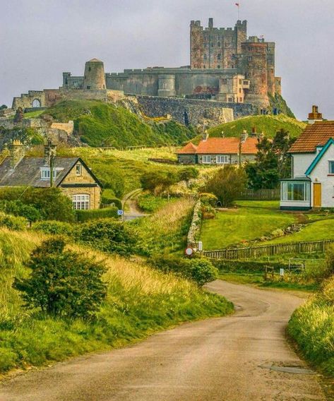 Bamburg Castle, Northumberland, England Warkworth Castle, Berwick Upon Tweed, Fantasy Castle, England And Scotland, Beautiful Castles, Medieval Castle, Wales England, Places Around The World, Nature Travel