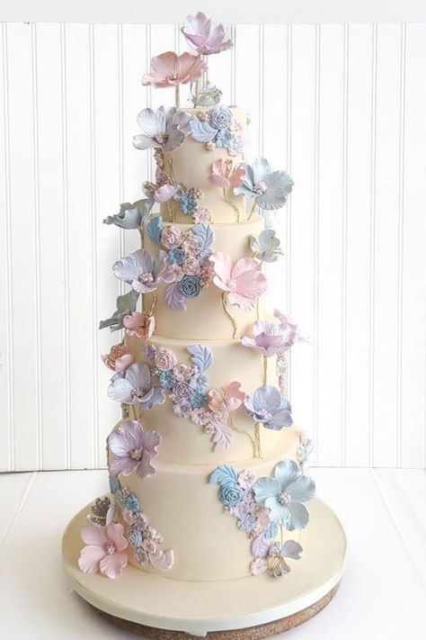 Cake Structure Ideas, Debut Cake, Fairy Tale Wedding Cake, Pastel Wedding Cakes, White And Gold Wedding Cake, Quince Cakes, Butterfly Wedding Theme, Quince Cake, Cake Structure