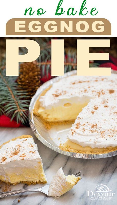 No Bake Eggnog Pie, Eggnog Pie Recipe, Eggnog Pie, Eggnog Dessert, Oreo Torte, Christmas Desserts Easy, Baked Cheesecake Recipe, Eggnog Recipe, Pot Luck