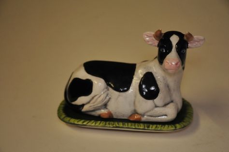 Ceramic Cow Butter Dish Cow Butter Dish, Ceramic Cow, Butter Dish, Cool Things To Make, Handmade Crafts, Cow, Butter, Ceramics, Home Decor