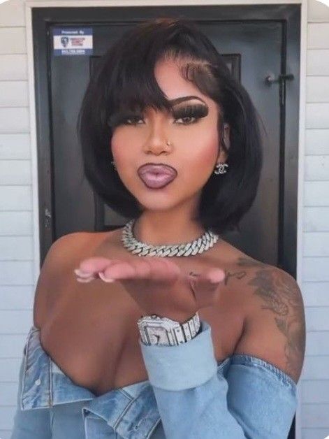 Roaring 20s Hairstyles For Black Women, Side Part Bob With Bangs, Black And Blonde Bob, Bob Hairstyles For Black Women, Quick Weave Hairstyles, Short Sassy Hair, Sassy Hair, Dope Hairstyles, Hair Laid