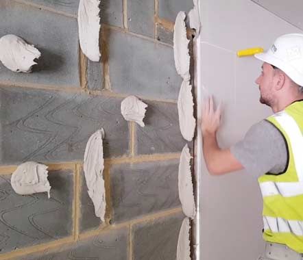 Dot and Dab Plasterboarding | How to Fix Plasterboard to a Wall Using Dot and Dab or Direct Bond: http://www.diydoctor.org.uk/projects/dot-and-dab-plasterboard.htm?utm_content=buffer7d18e&utm_medium=social&utm_source=pinterest.com&utm_campaign=buffer #diy #DIYDoctor Patch Drywall, How To Drill Into Concrete Wall, Dart Board Backboard Plywood, Fix Hole In Drywall Diy, How To Fix Wall Corners Drywall Repair, Diy Doctor, Garage Organization Tips, Cinder Block Walls, Plasterboard Wall