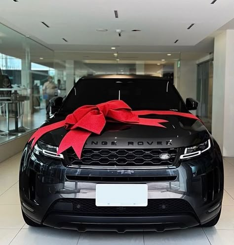 Matte Black Range Rover Aesthetic, Range Rover With Bow, Range Rover Sport 2018, Range Rover Sv, Rich Gifts, Dream Cars Range Rovers, Range Rover Supercharged, Vision Board Party, New Suv