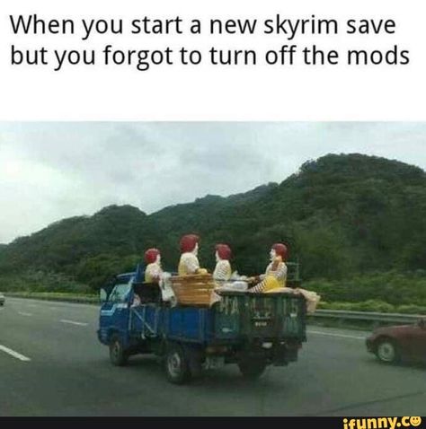 When you start a new skyrim save but you forgot to turn off the mods – popular memes on the site iFunny.co #elderscrolls #gaming #skyrim #modded #mcdonalds #when #start #new #forgot #turn #pic Elder Scrolls Memes, Skyrim Funny, Video Game Memes, Video Games Funny, Retro Arcade, Memes Br, Meme Funny, Gaming Memes, Skyrim