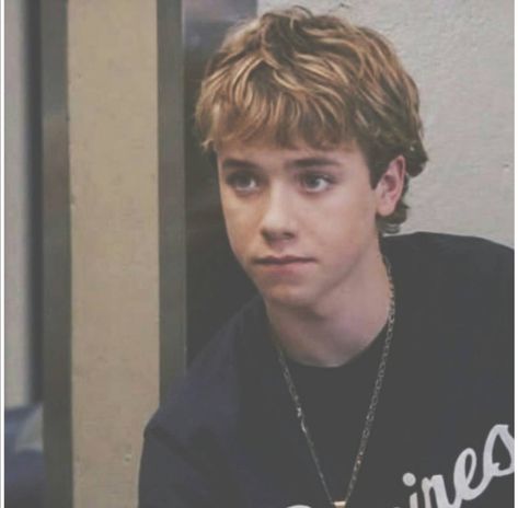 Jeremy Sumpter Aesthetic, Jeremy Sumpter Peter Pan, Peter Pan Movie, Jeremy Sumpter, Hot Actors, Cute Celebrity Guys, Cute Celebrities, Good Looking Men, Look Cool