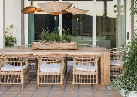 Newport Beach Homes, Pure Salt Interiors, Built In Banquette, Pure Salt, Outdoor Dining Room, Wicker Dining Chairs, Interior Design Business, Sustainable Furniture, California Homes