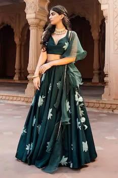 Printed Lehenga Set With Ruffle Dupatta Emerald Green Lehenga, Inai Pengantin, Ruffle Dupatta, Green Lily, Printed Lehenga, Simple Lehenga, Lehenga Designs Simple, Green Lehenga, Scoop Neck Blouses