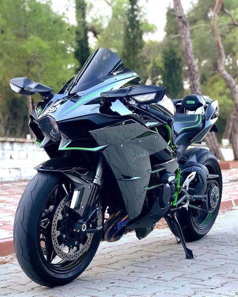 @ekamba 👍 Kawasaki H2™ 🏍️ Vi Kawasaki Bike, Kawasaki Ninja H2r, Ducati 1299, Ninja H2r, Ninja Bike, Kawasaki H2, Tmax Yamaha, Kawasaki Motor, Aprilia Rsv4