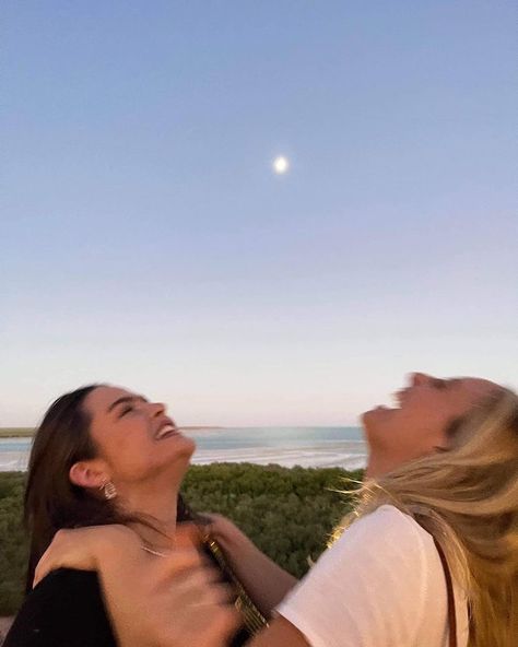 Girl Friendship, Female Friendship, Girls Together, I Love My Friends, Brunette To Blonde, Foto Ideas Instagram, Soul Sisters, Teenage Dream, How To Pose