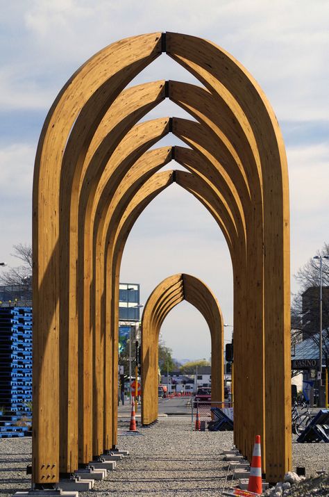 ˚Underneath the Arches Catenary Arch, New Classic Facade, Entryway Arch, Curved Curtain, Arch Structure, Garden Entryway, Wooden Arches, Tips Interior Design, French Arch