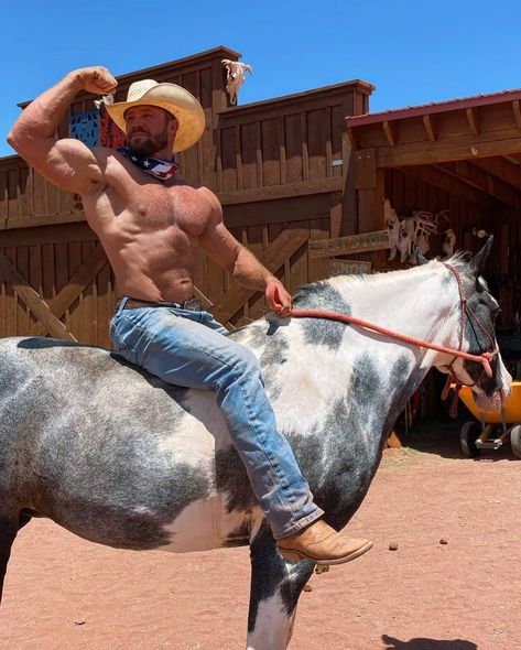 Handsome Cowboys, Cowboys Men, Handsome Older Men, Estilo Country, Body Reference Poses, Country Men, Cowboy Style, Men's Muscle, Muscular Men