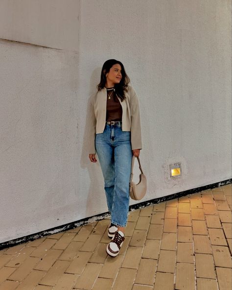 Look de ontem pra ir ao cinema🍿🎬 só deu tempo de registrar a noite mas tá valendo né! Apro ou repro amiga? - Se quiser o link de alguma peça só pedir nos comentários💬✅ - - #lookinspiração #lookcomtenis #lookcomfy #lookcompleto #lookcinema #lookperfeito Look Cinema, Instagram Look, June 21, On Instagram, Instagram