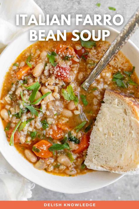 Farro Soup, Freezer Soups, Vegetarian Freezer Meals, Farro Recipes, Vegetarian Italian, Kale Soup, Vegan Soup Recipes, Vegan Soups, Winter Recipes