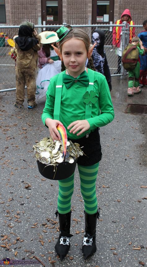 Leprechaun Girl, Irish Costumes, Leprechaun Costume, Halloween Costumes 2014, Modern Fashion Outfits, Irish Party, St Patrick's Day Costumes, San Patrick, Diy Costumes Women