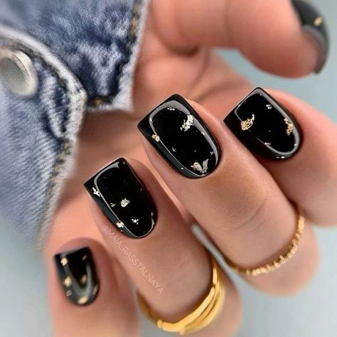 Dark Nails Ideas Short, Black Bridal Nails, Black Gold Nails, Glamour Nails, Black Nail Designs, Dark Nails, Short Nail Designs, Chic Nails, Manicure E Pedicure