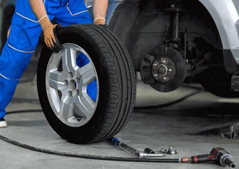 Learn how long should tires last on a car and how to tell when your tires need to be replaced? And after how many kilometers car tyres should be changed? Cheap Tires, Car Workshop, Tire Change, Tyre Fitting, Used Tires, Tyre Brands, Auto Repair Shop, Tire Repair, Flat Tire