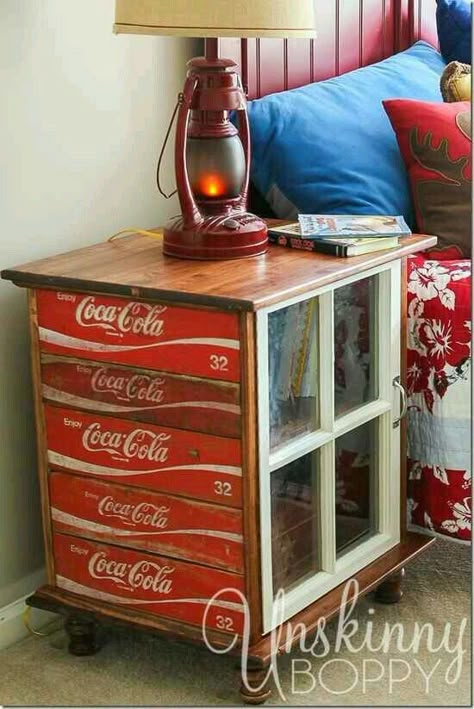 Awesome frankenfurniture! Diy Night Stands, Old Coke Crates, Diy Night Stand, Repurposed Windows, Coca Cola Decor, Window Projects, Coke Cola, Vintage Coca Cola, Night Stands