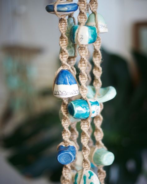 Ceramic wall beads by Trinka #ceramics #ceramicbeads #glaze #pottery #glaze #jute #macrame Pottery And Macrame, Macrame Ceramic, Hanging Pottery, Jute Macrame, Macrame Wall Hanger, Macrame Home Decor, Glaze Pottery, Pottery Glaze, Macrame Hanging