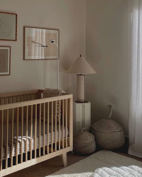 Office Nursery Combo, Crib Nursery, Minimalist Nursery, Cozy Spaces, Baby Room Inspiration, Nursery Room Inspiration, Baby Room Design, Toddler Bedrooms, Kids Interior