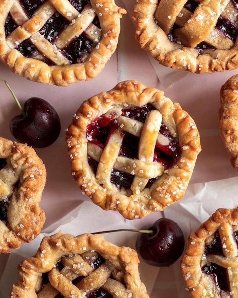 Stephanie | Gluten Free & Paleo Baking | It’s finally cherry szn 🍒 and these mini cherry pies are the perfect Memorial Day dessert to kick off summer 🥧 — they’re gluten free… | Instagram Memorial Day Dessert, Mini Cherry Pies, Memorial Day Desserts, Cherry Pies, Homemade Cherry Pies, Pie Crust Dough, Cherry Filling, Paleo Baking, Gluten Free Pie