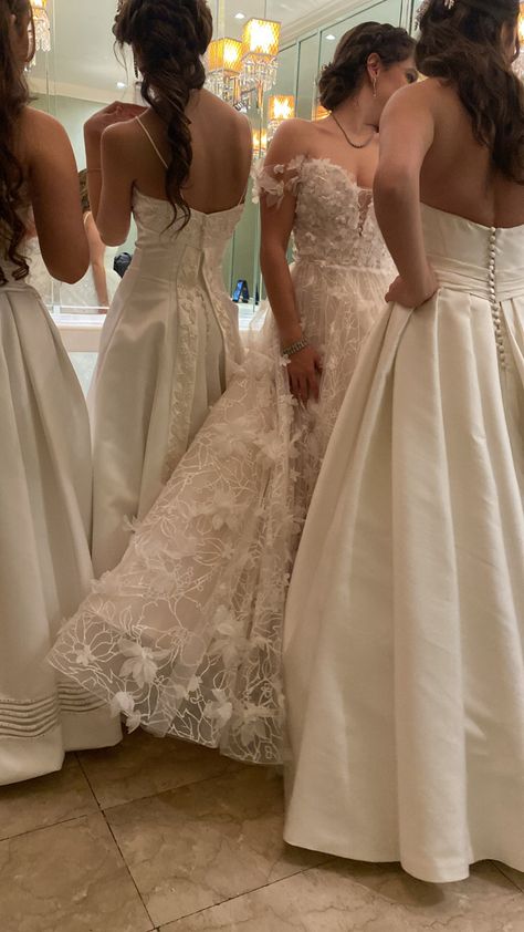 puffy debutant ball dresses white dresses wedding day dress white flowers debutantes traje blanco Paris Debutante Ball, Debutant Ball Aesthetic, White Debutante Ball Gown, Deb Ball Aesthetic, Debutante Ball Dresses, Deb Dresses Debutante, Deb Ball Dresses, Debutante Ball Aesthetic, Debutante Dresses White Ball Gowns