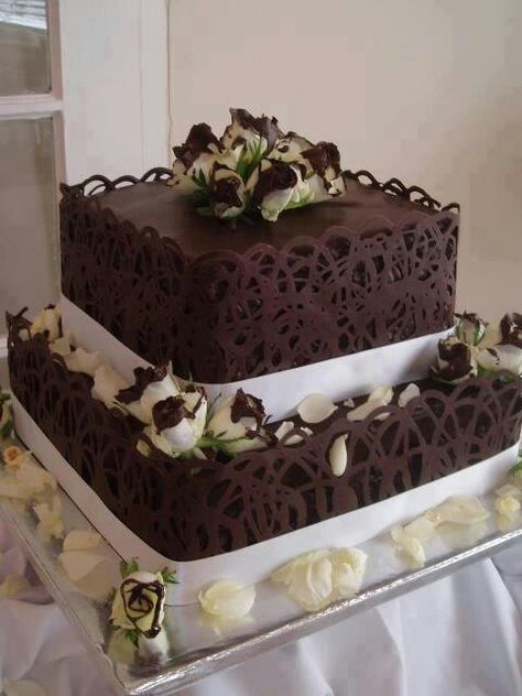 Chocolate cake Chocolate Mousse Wedding, Square Chocolate Cake, Chocolate Lace Cake, Brown Cakes, Brown Wedding Cakes, Chocolate Cake Designs, Chocolate Wedding, Chocolate Wrapping, Lace Wedding Cake