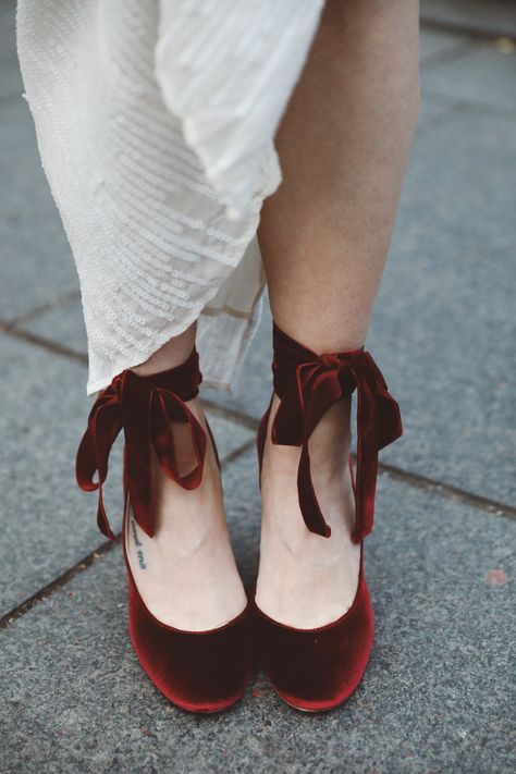 Burgundy Shoes Wedding, Boohoo Wedding, Burgundy Wedding Shoes, Wedding Shoes Elegant, Wedding Shoes Ideas, Embellished Wedding Shoes, Christmas Burgundy, Burgundy Sandals, Winter Wedding Shoes